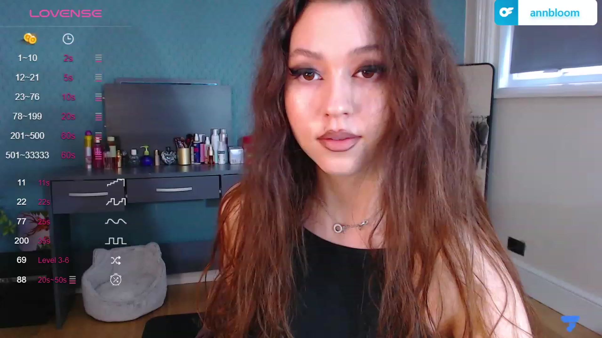 Gallery image thumbnail from AnnAngelx's myfreecams stream on, 11/24/2023, 11:59 image 11 of 20