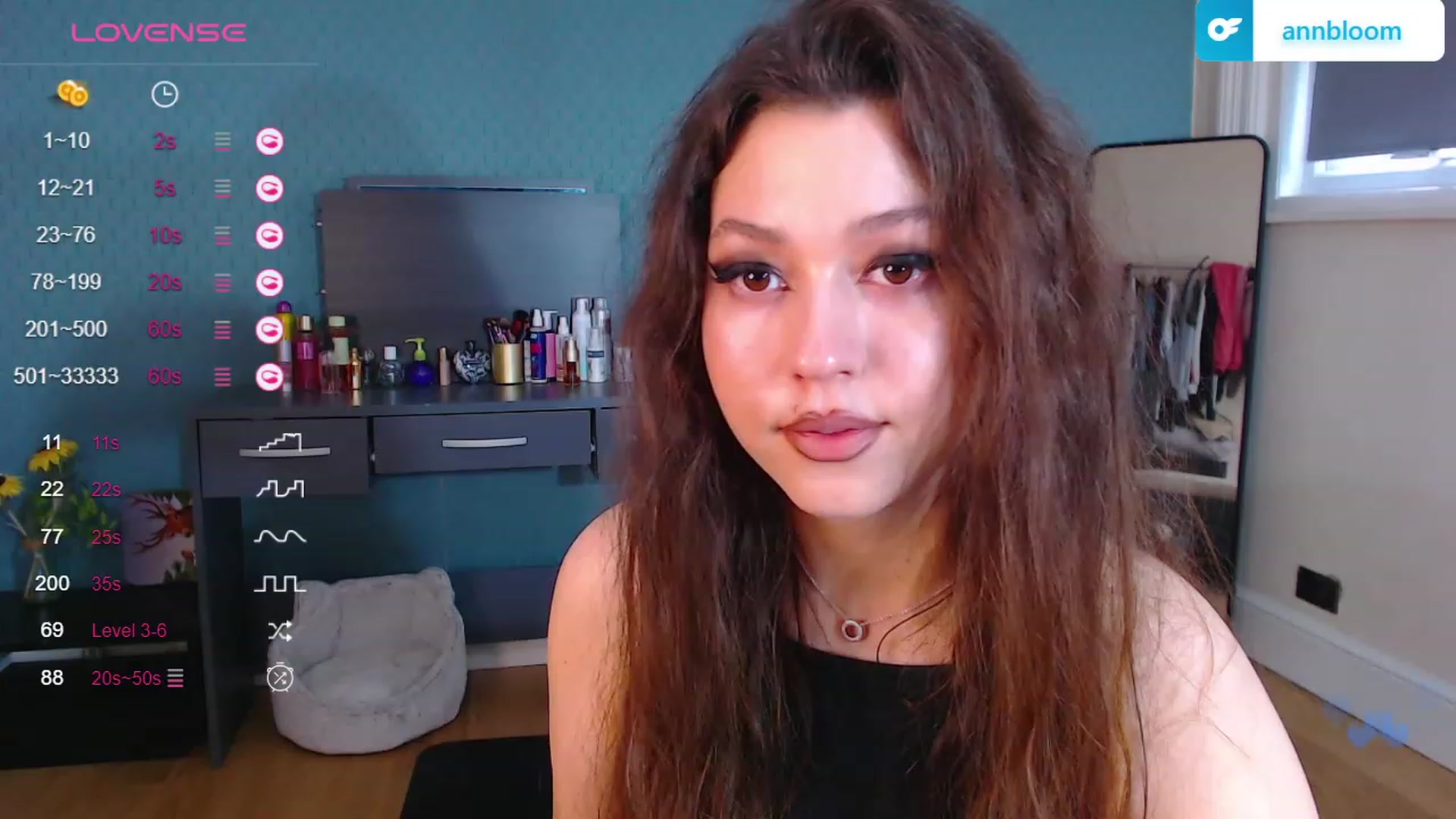 Gallery image thumbnail from AnnAngelx's myfreecams stream on, 11/24/2023, 13:14 image 19 of 20