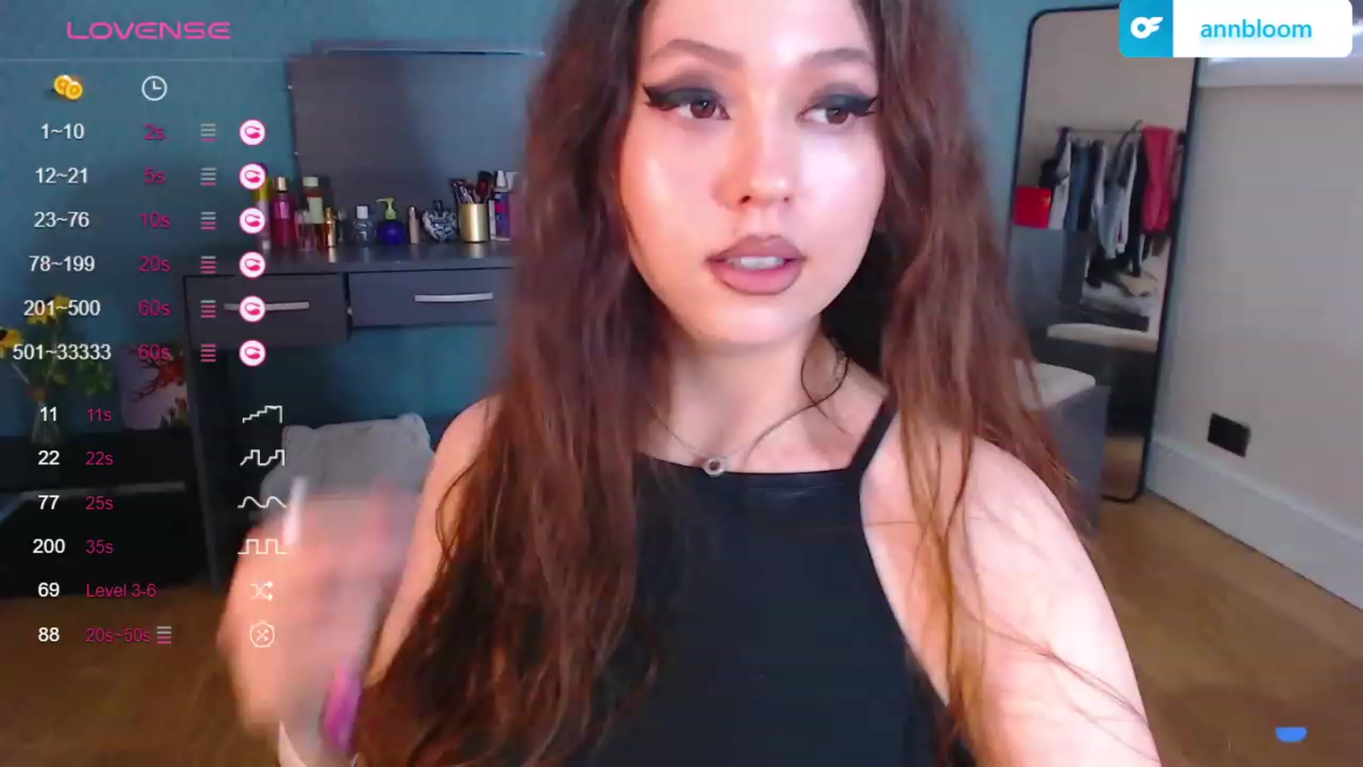 Gallery image thumbnail from AnnAngelx's myfreecams stream on, 11/24/2023, 13:14 image 14 of 20