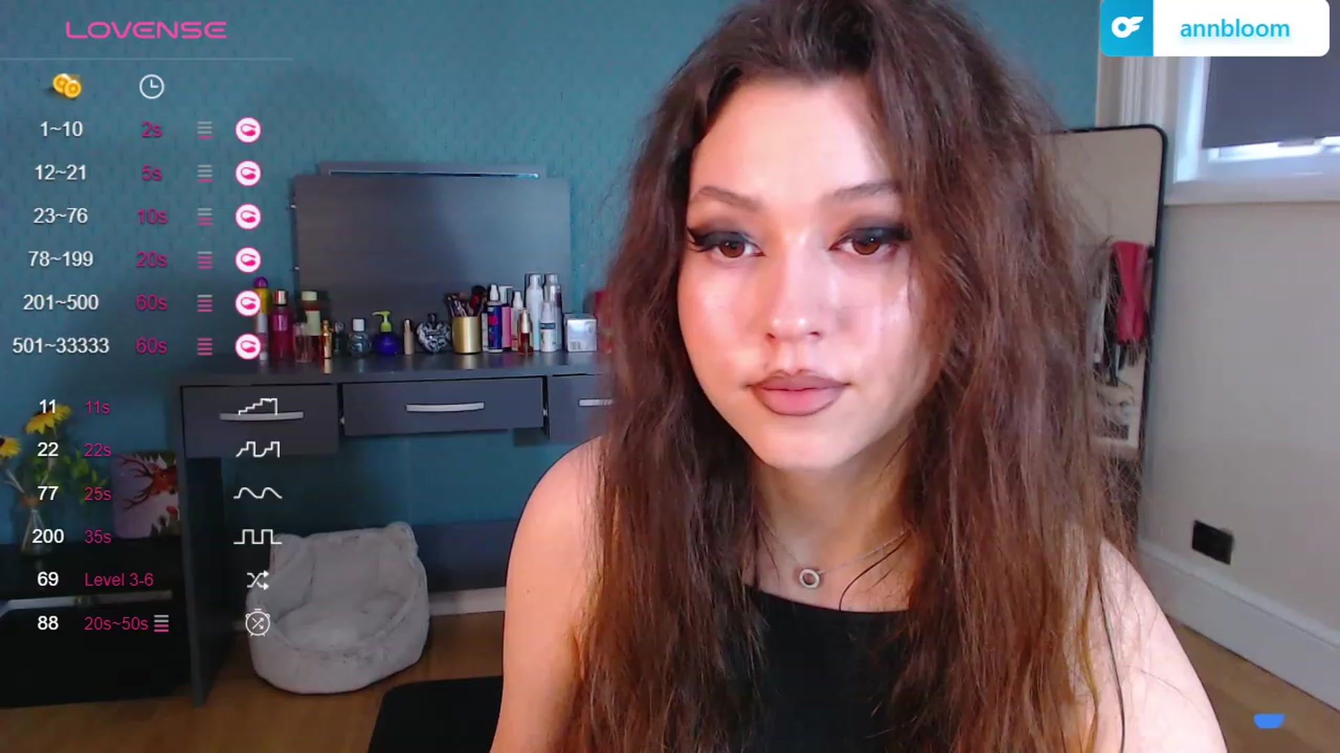 Gallery image thumbnail from AnnAngelx's myfreecams stream on, 11/24/2023, 13:14 image 17 of 20
