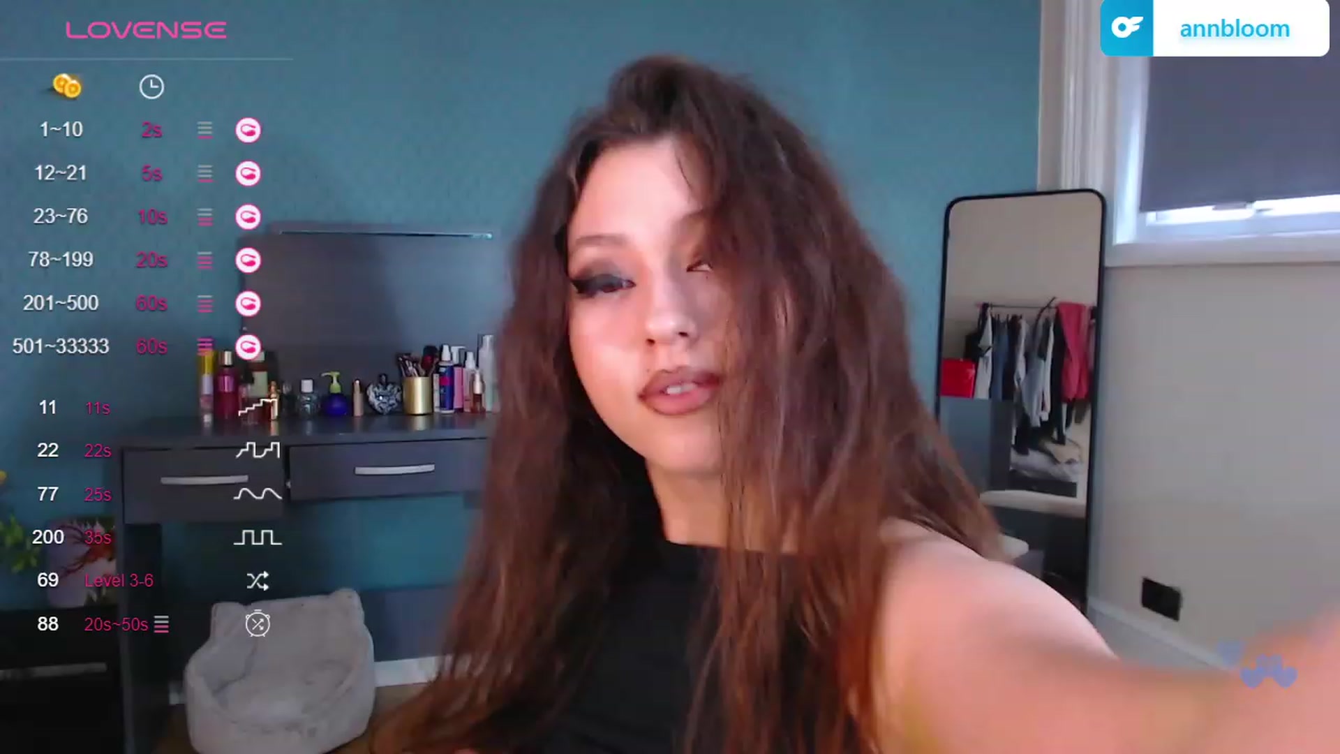 Gallery image thumbnail from AnnAngelx's myfreecams stream on, 11/24/2023, 13:14 image 10 of 20