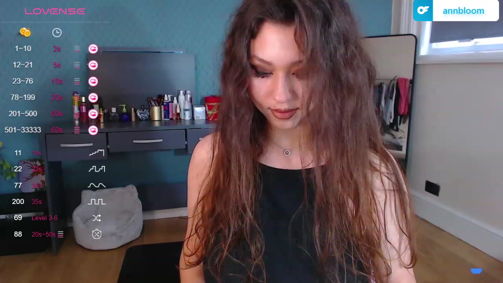 Gallery image thumbnail from AnnAngelx's myfreecams stream on, 11/24/2023, 13:14 image 2 of 20
