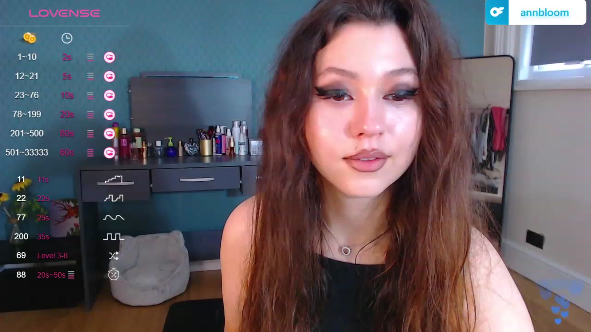 Gallery image thumbnail from AnnAngelx's myfreecams stream on, 11/24/2023, 13:14 image 18 of 20
