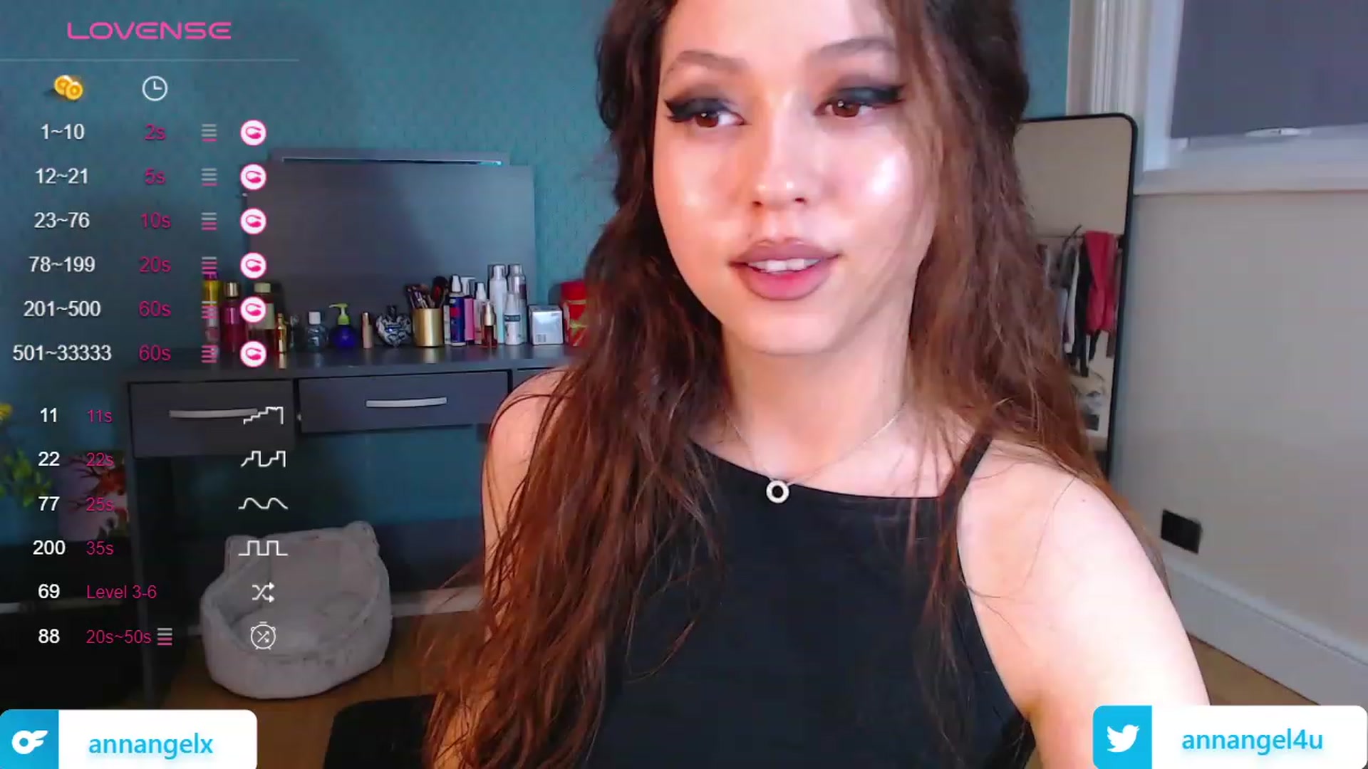 Gallery image thumbnail from AnnAngelx's myfreecams stream on, 11/24/2023, 16:35 image 19 of 20