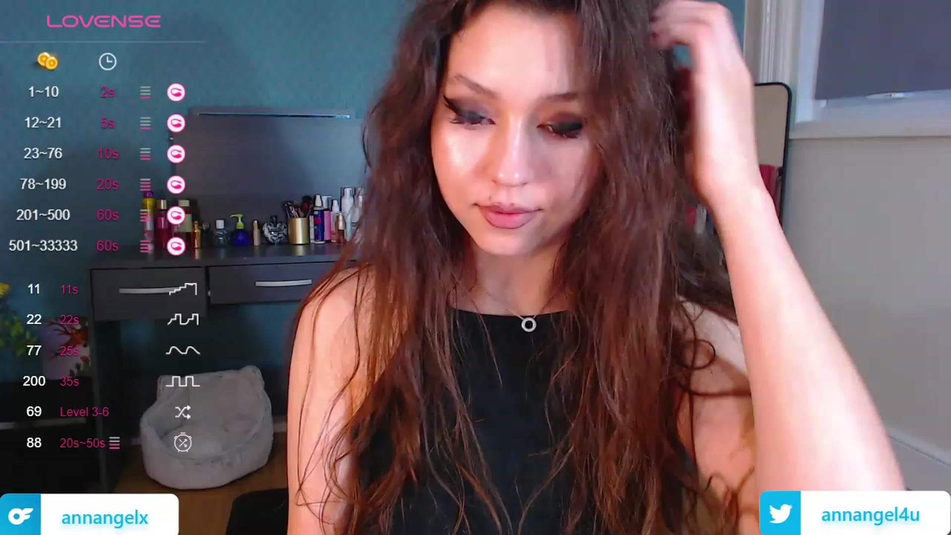 Gallery image thumbnail from AnnAngelx's myfreecams stream on, 11/24/2023, 16:35 image 15 of 20