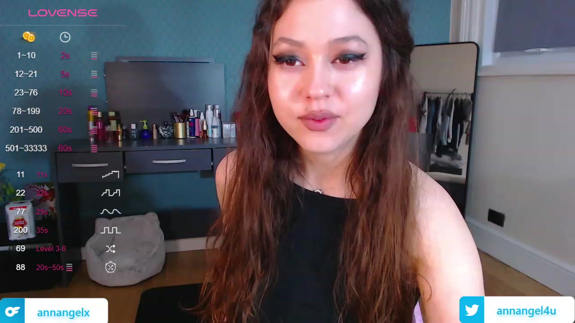 Gallery image thumbnail from AnnAngelx's myfreecams stream on, 11/24/2023, 20:04 image 4 of 20