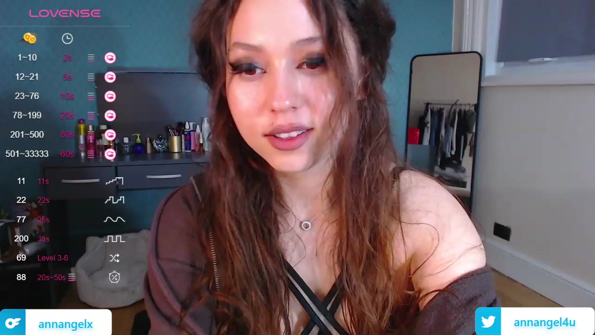 Gallery image thumbnail from AnnAngelx's myfreecams stream on, 11/24/2023, 21:06 image 10 of 20