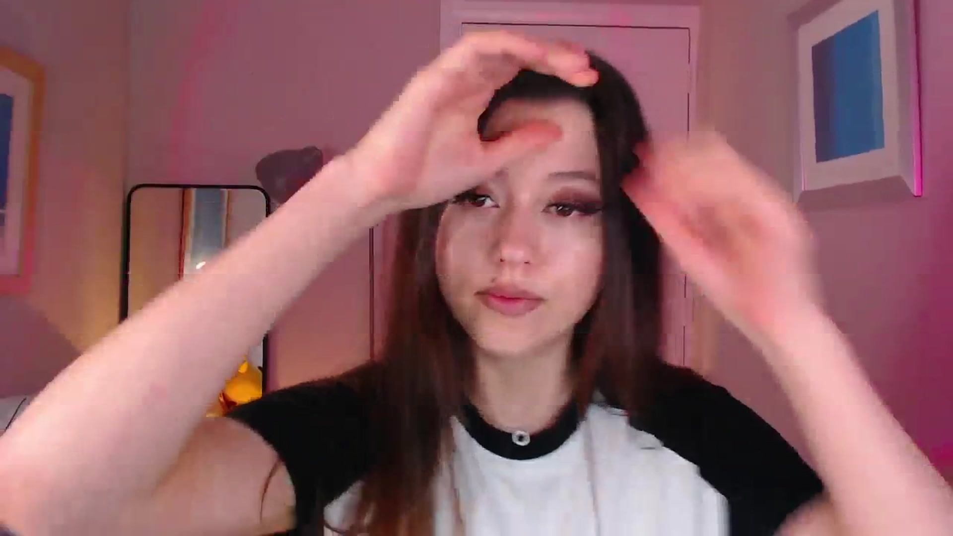 Gallery image thumbnail from AnnAngelx's myfreecams stream on, 03/17/2024, 20:09 image 14 of 20