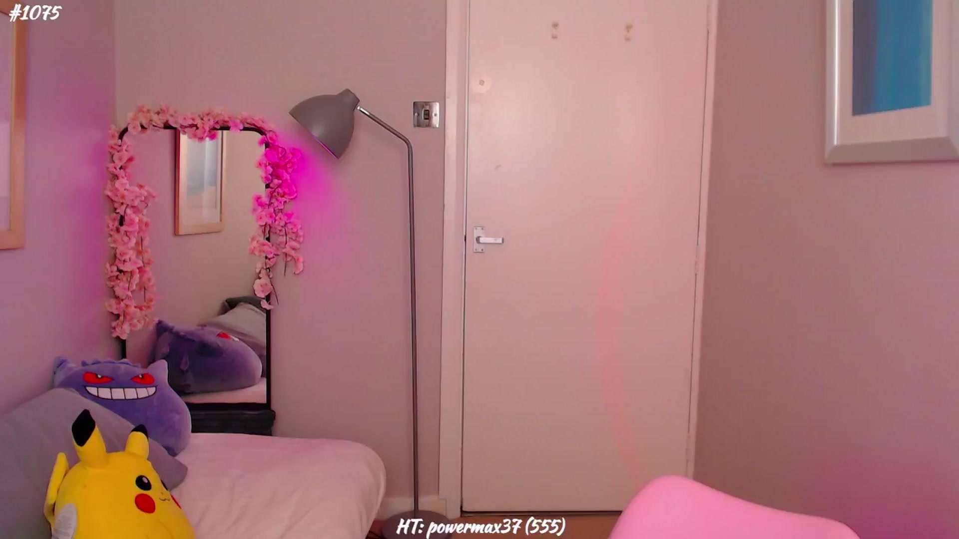 Gallery image thumbnail from AnnAngelx's myfreecams stream on, 05/08/2024, 16:22 image 17 of 20