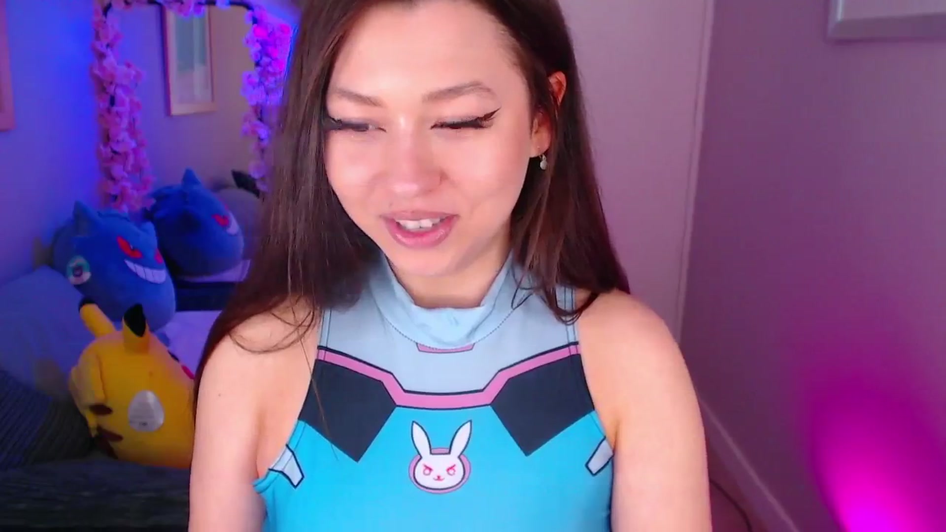 Gallery image thumbnail from AnnAngelx's myfreecams stream on, 05/10/2024, 18:01 image 8 of 20