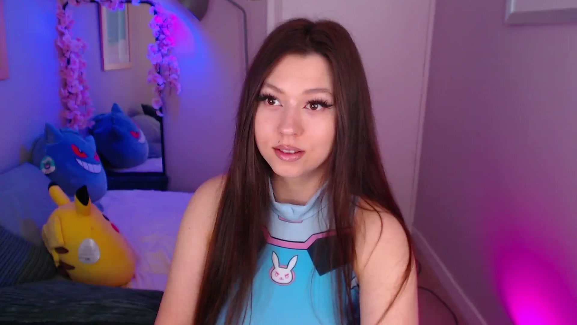 Gallery image thumbnail from AnnAngelx's myfreecams stream on, 05/10/2024, 18:01 image 7 of 20