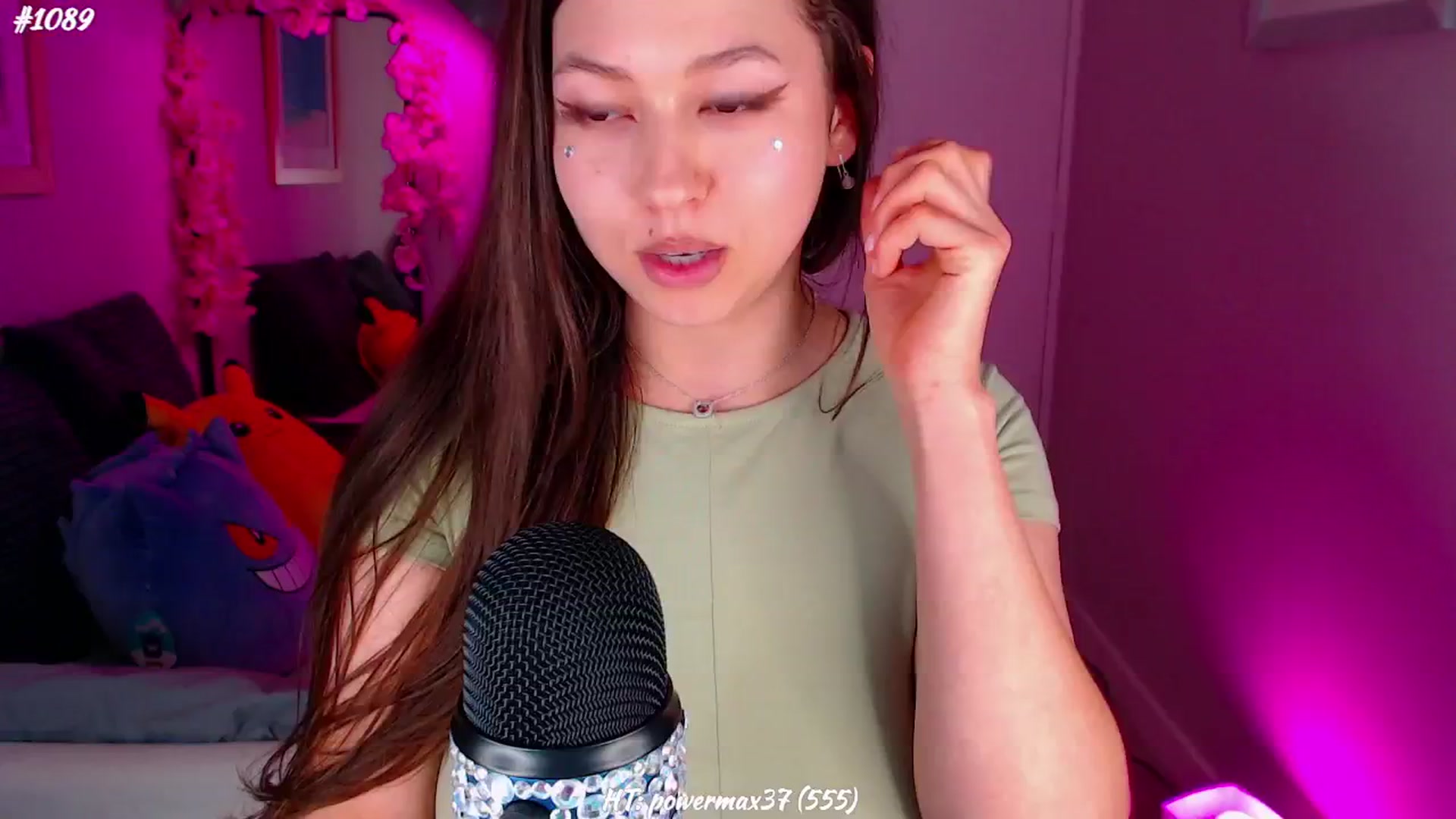 Gallery image thumbnail from AnnAngelx's myfreecams stream on, 05/17/2024, 21:21 image 15 of 20
