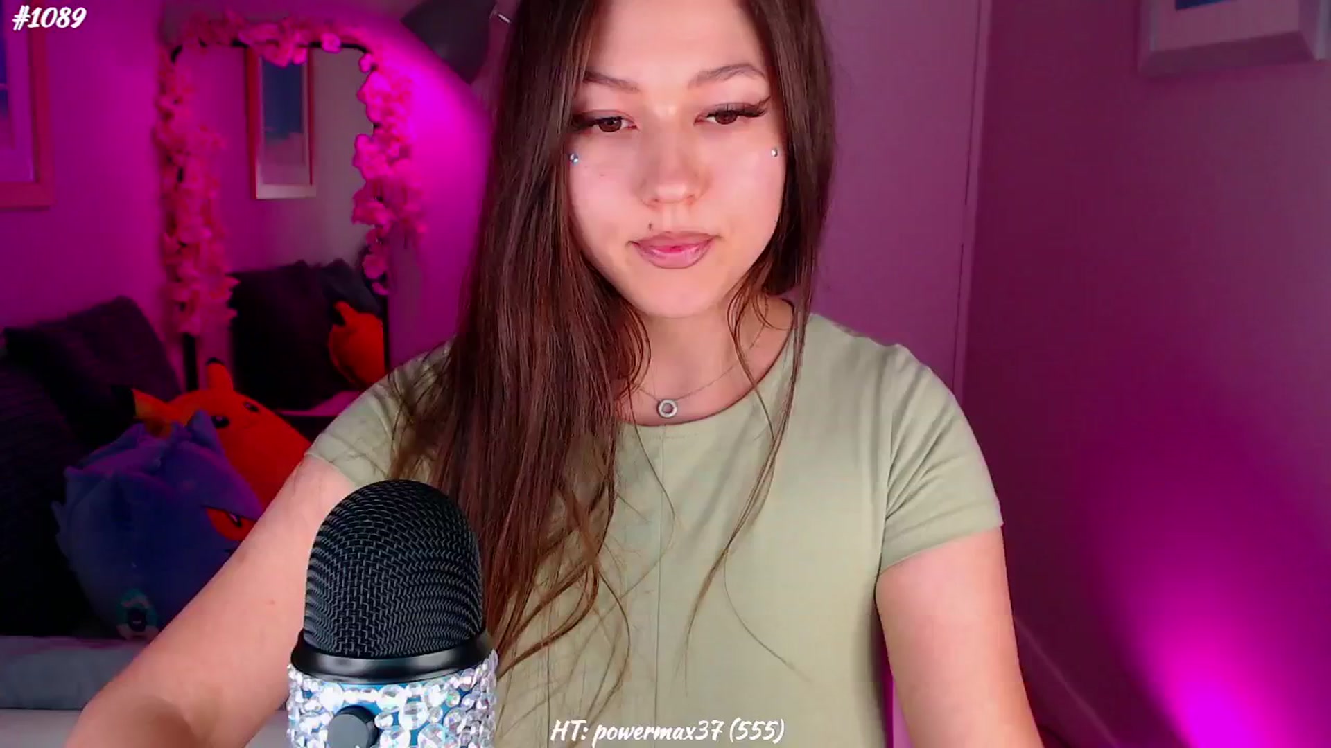 Gallery image thumbnail from AnnAngelx's myfreecams stream on, 05/17/2024, 21:21 image 11 of 20