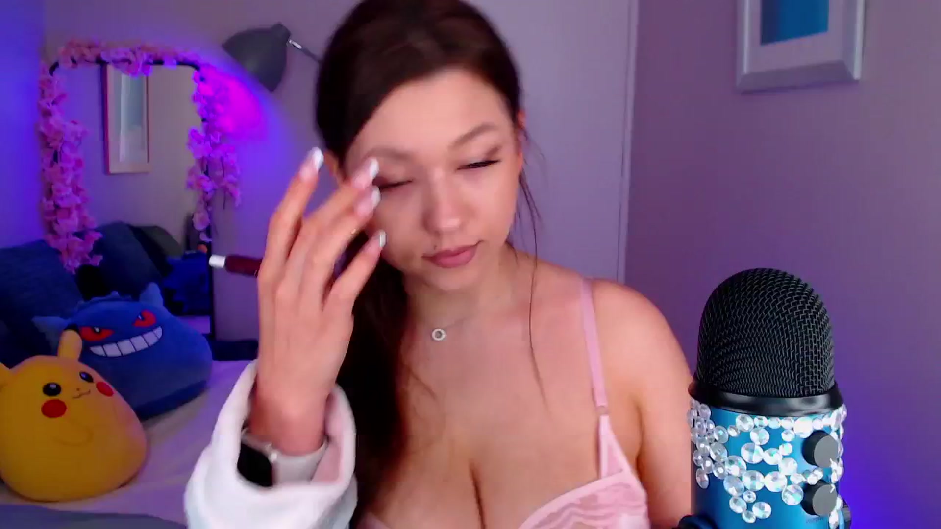Gallery image thumbnail from AnnAngelx's myfreecams stream on, 05/23/2024, 10:20 image 15 of 20