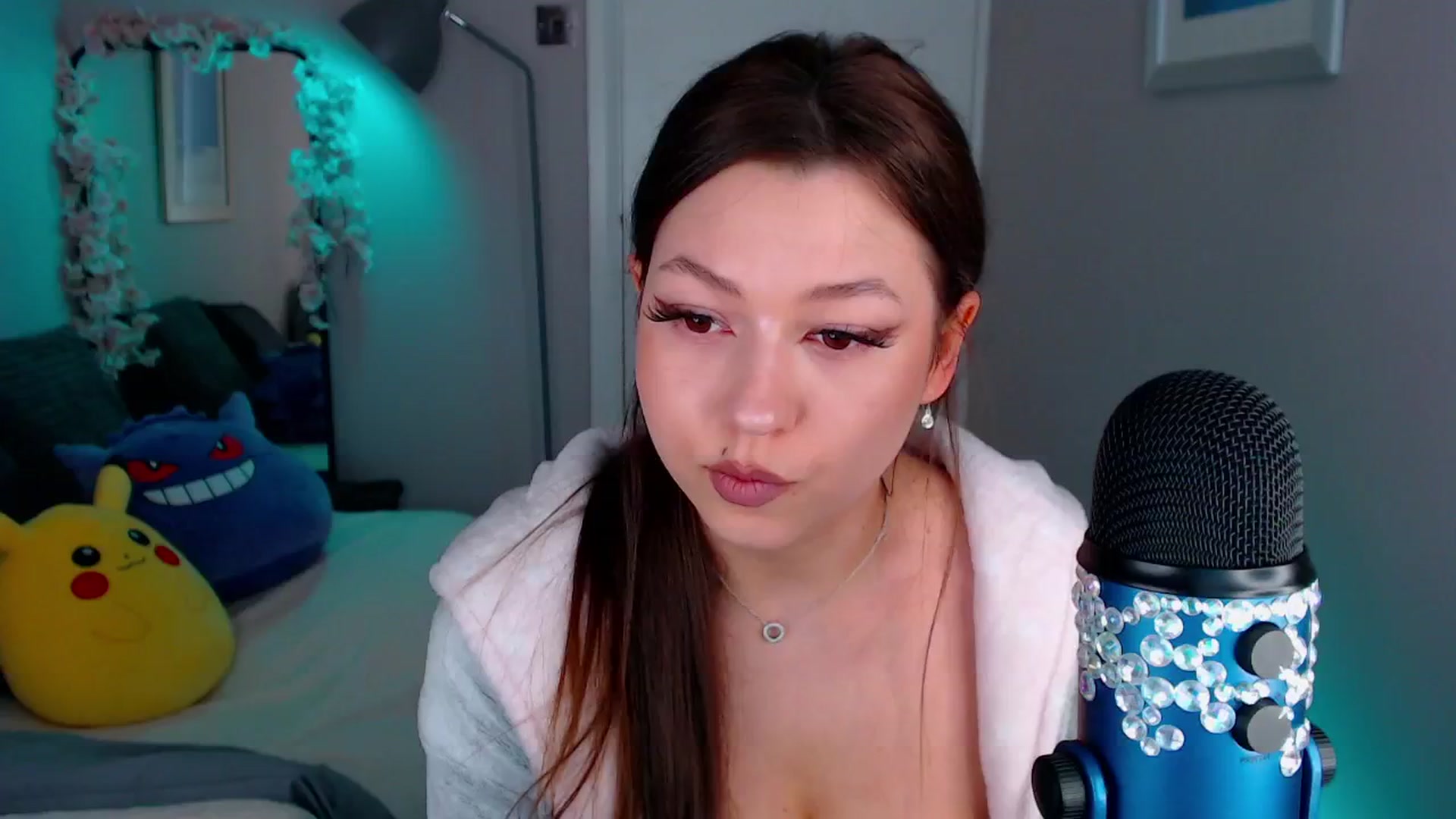 Gallery image thumbnail from AnnAngelx's myfreecams stream on, 05/23/2024, 10:32 image 17 of 20