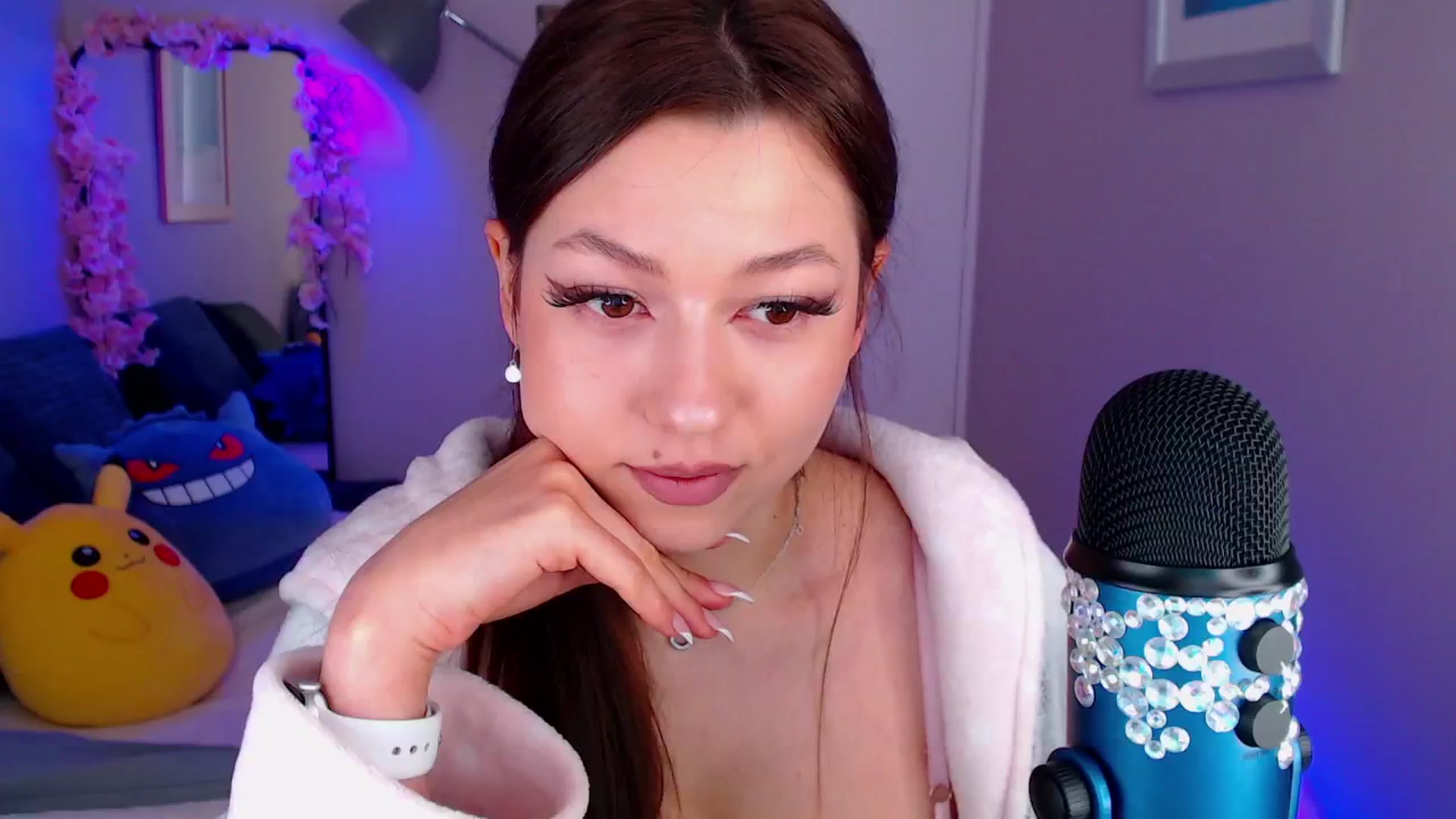 Gallery image thumbnail from AnnAngelx's myfreecams stream on, 05/23/2024, 10:32 image 12 of 20