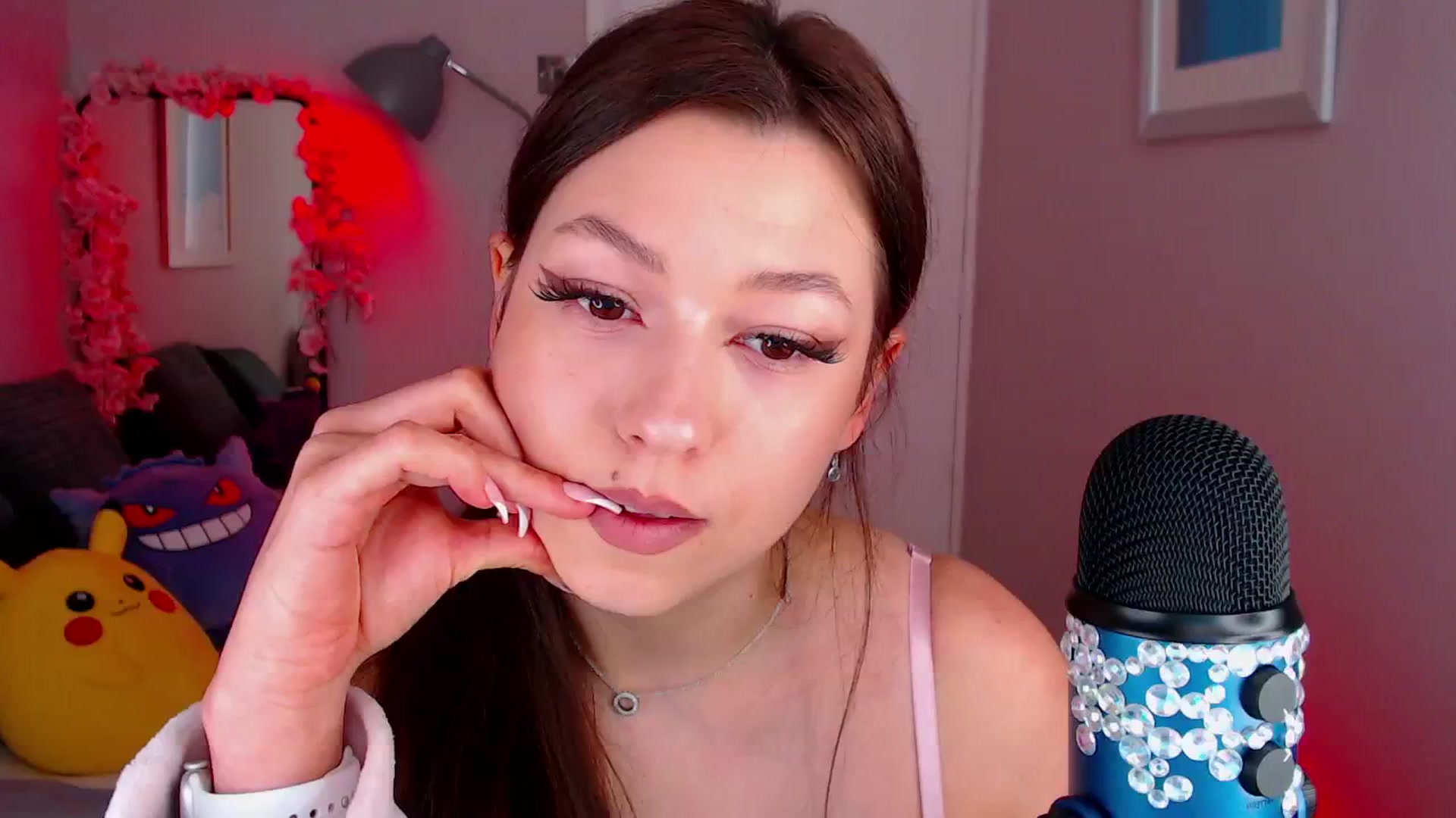 Gallery image thumbnail from AnnAngelx's myfreecams stream on, 05/23/2024, 10:32 image 4 of 20