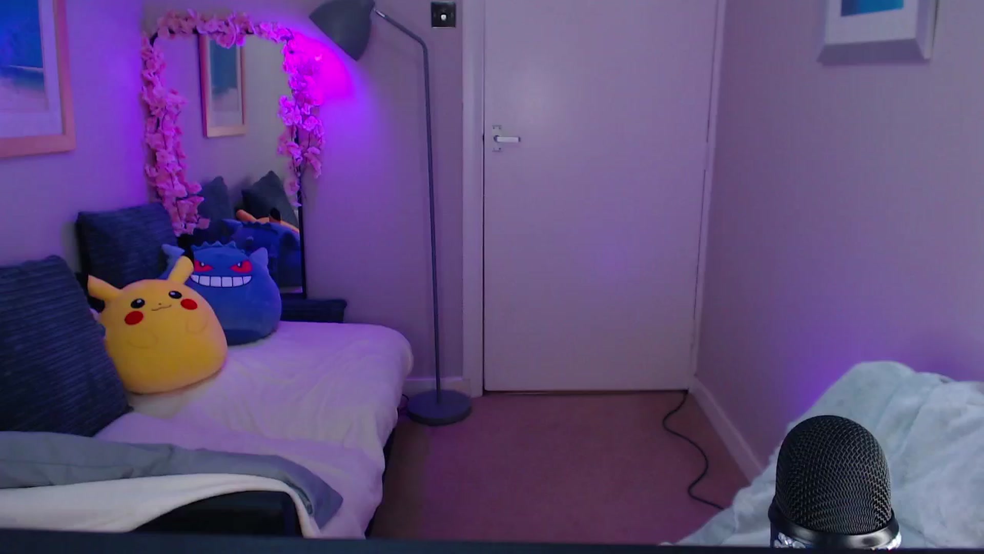 Gallery image thumbnail from AnnAngelx's myfreecams stream on, 06/01/2024, 23:04 image 2 of 20