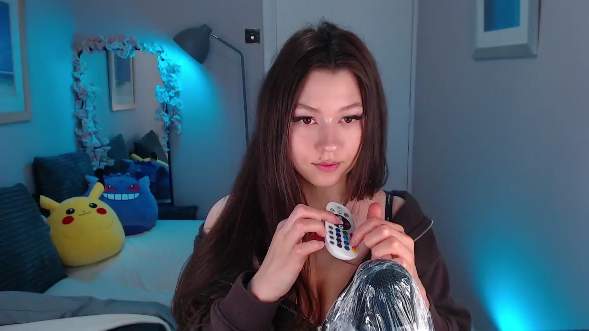 Gallery image thumbnail from AnnAngelx's myfreecams stream on, 06/01/2024, 23:04 image 15 of 20