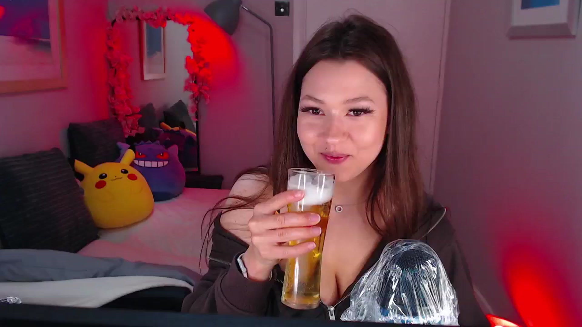 Gallery image thumbnail from AnnAngelx's myfreecams stream on, 06/01/2024, 23:04 image 9 of 20