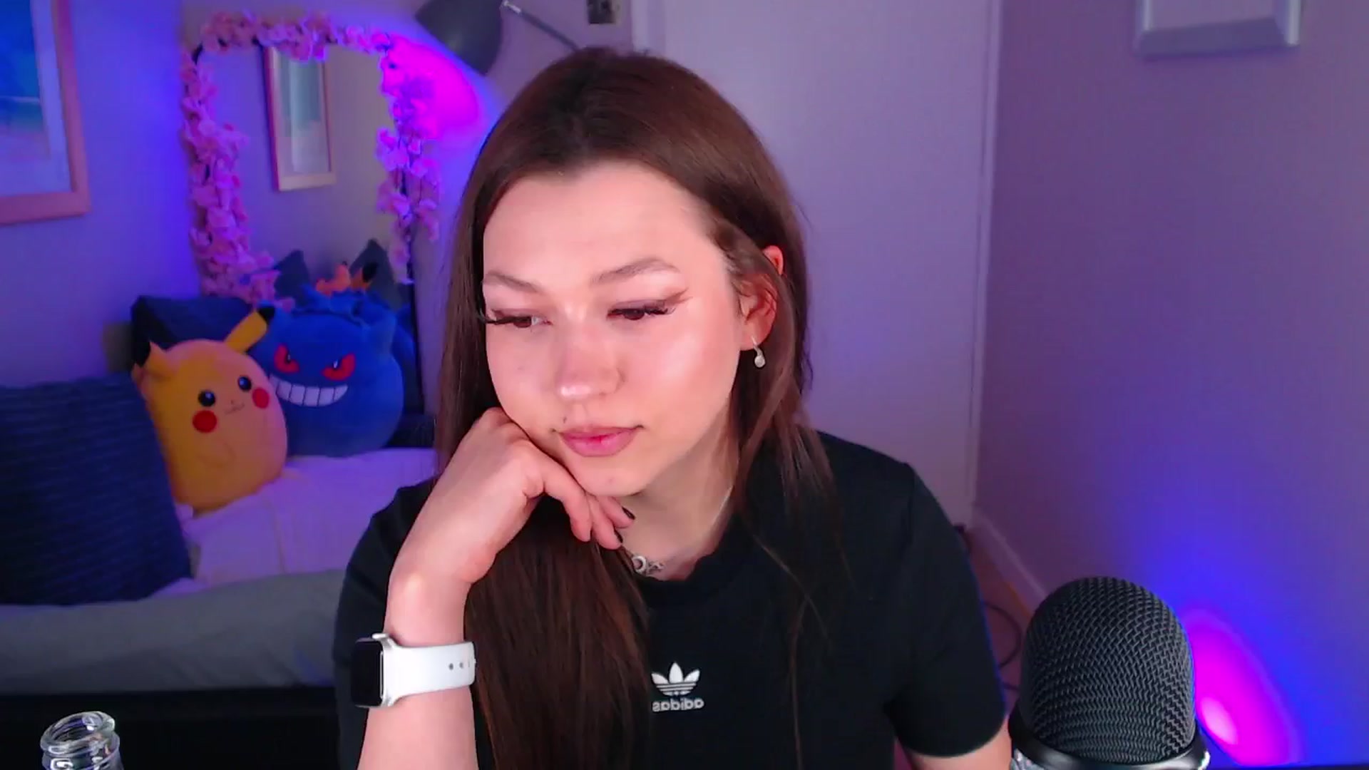 Gallery image thumbnail from AnnAngelx's myfreecams stream on, 06/05/2024, 19:17 image 4 of 20