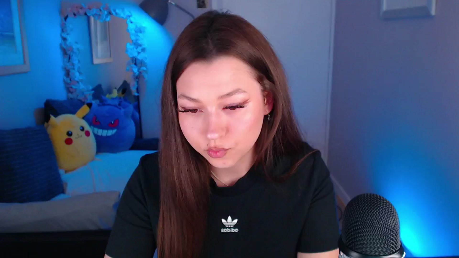 Gallery image thumbnail from AnnAngelx's myfreecams stream on, 06/05/2024, 19:17 image 5 of 20