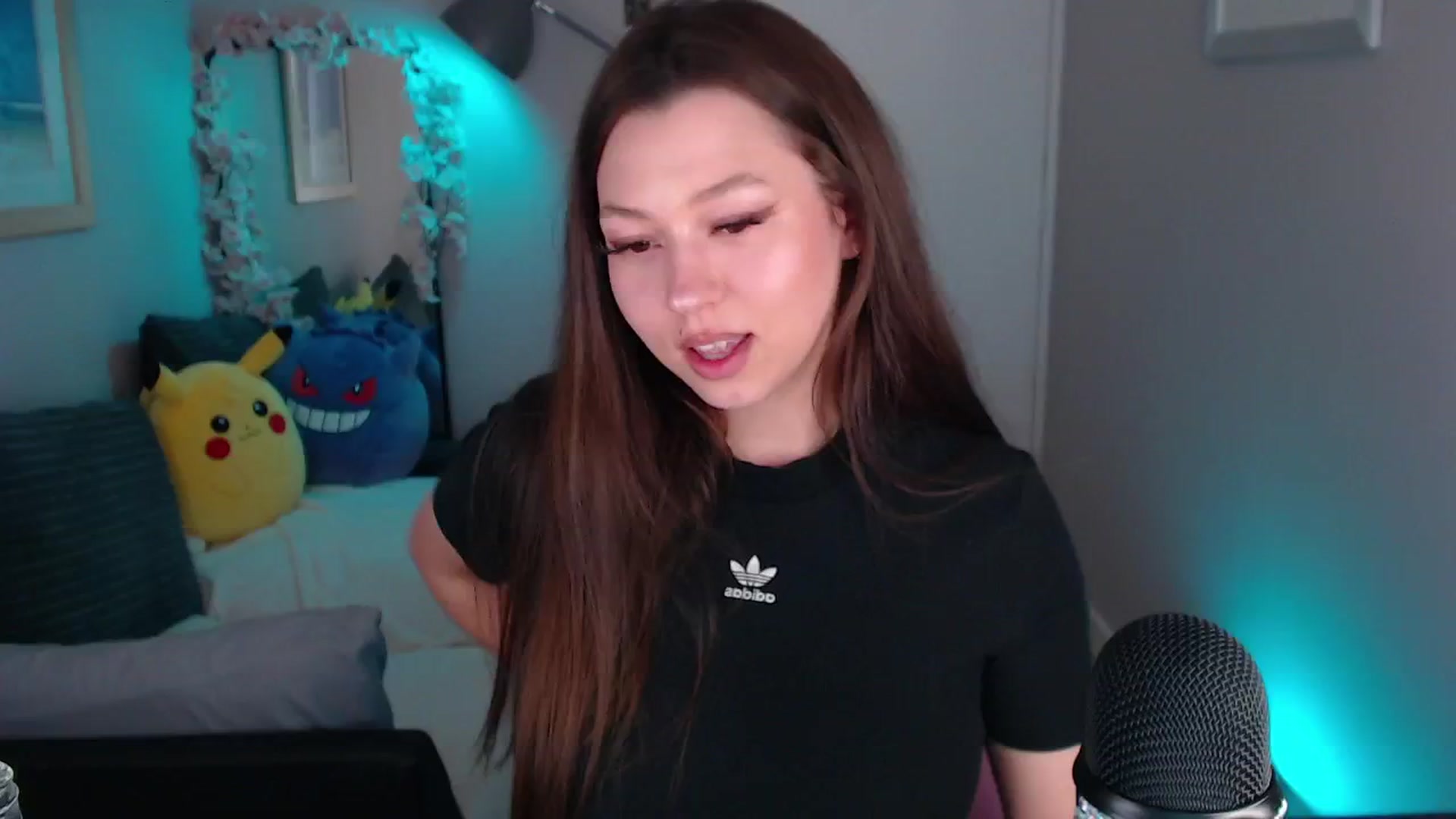 Gallery image thumbnail from AnnAngelx's myfreecams stream on, 06/05/2024, 19:17 image 6 of 20