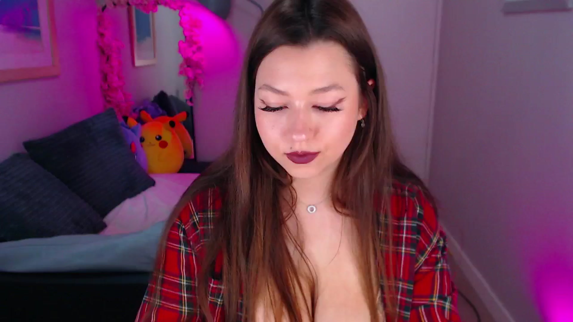 Gallery image thumbnail from AnnAngelx's myfreecams stream on, 06/09/2024, 21:29 image 18 of 20