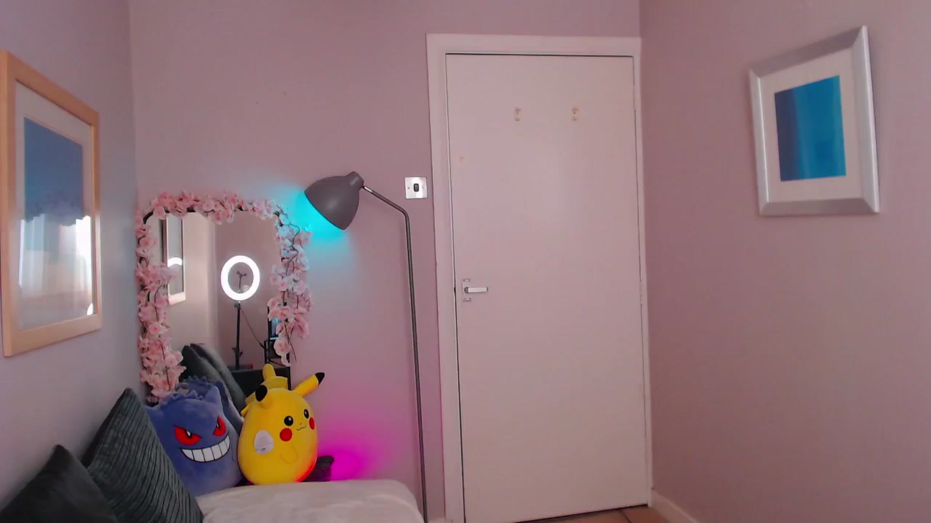 Gallery image thumbnail from AnnAngelx's myfreecams stream on, 06/27/2024, 16:22 image 18 of 20