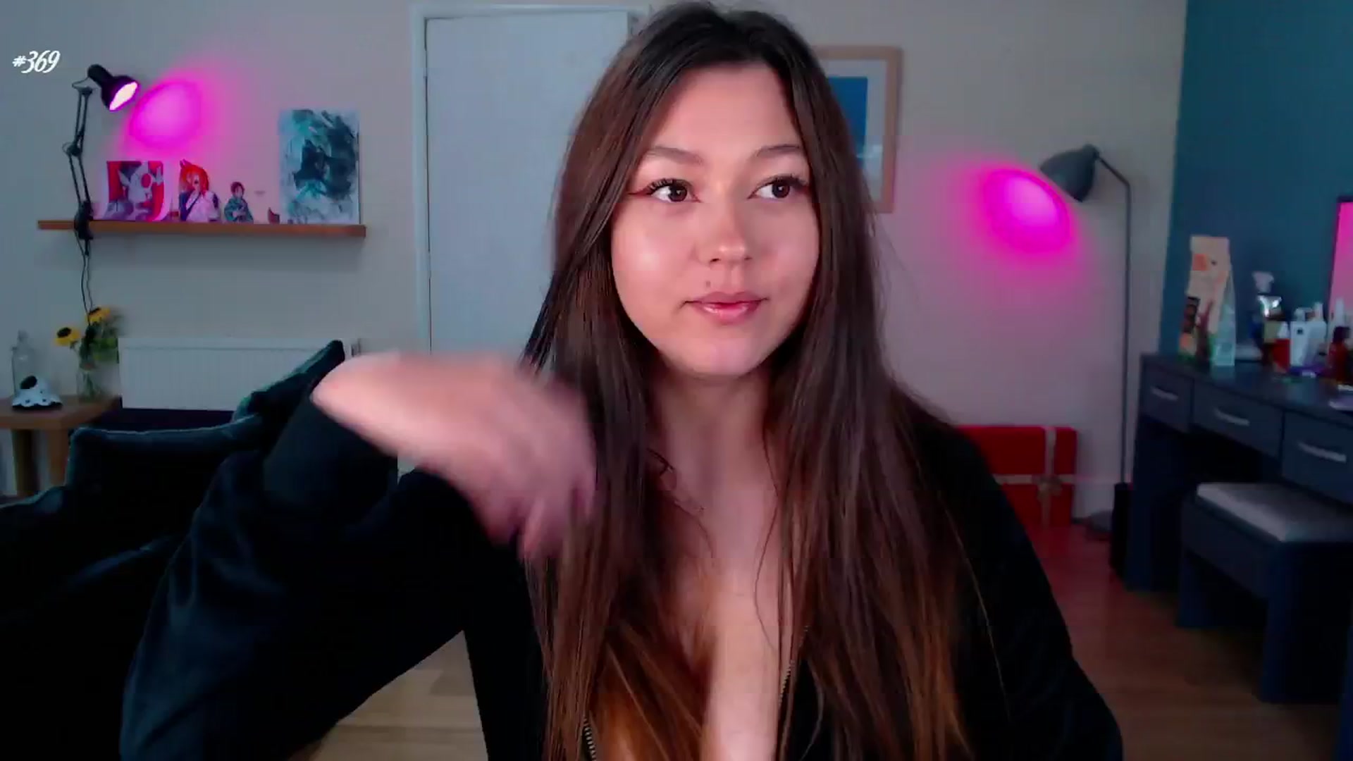 Gallery image thumbnail from AnnAngelx's myfreecams stream on, 09/13/2024, 18:05 image 2 of 20