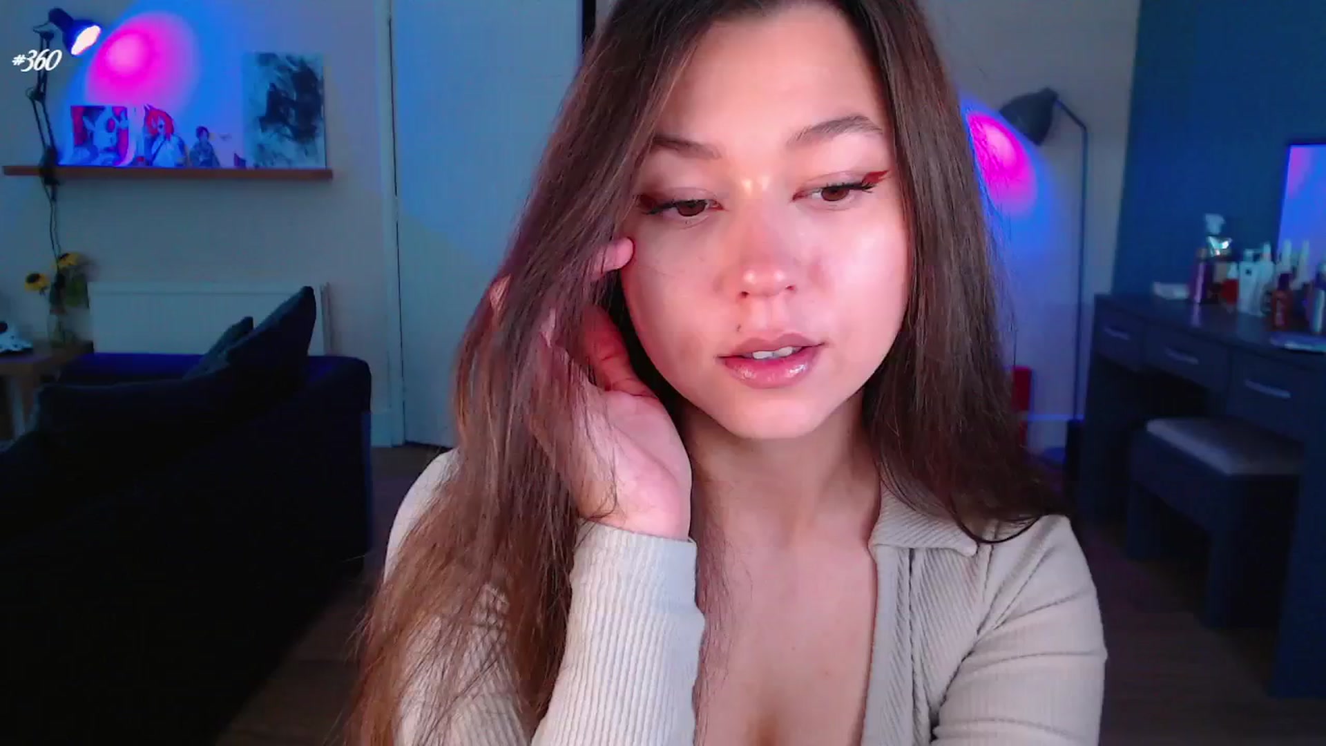 Gallery image thumbnail from AnnAngelx's myfreecams stream on, 09/14/2024, 16:27 image 8 of 20