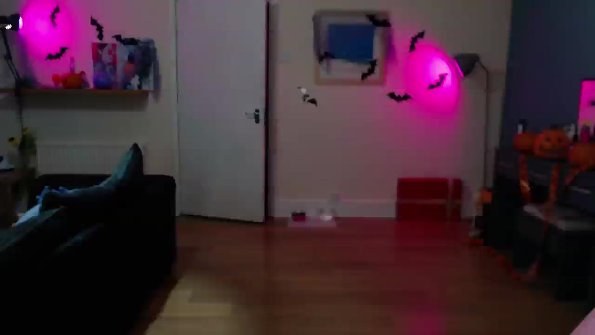 Gallery image thumbnail from AnnAngelx's myfreecams stream on, 10/02/2024, 17:28 image 19 of 20