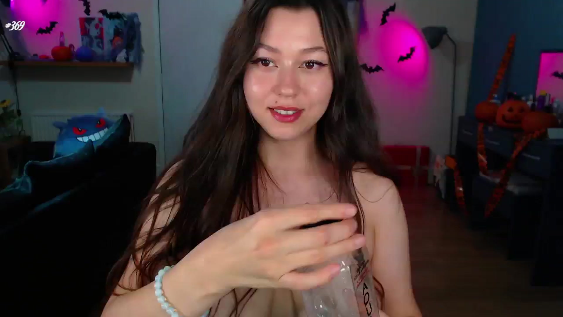 Gallery image thumbnail from AnnAngelx's myfreecams stream on, 10/07/2024, 20:58 image 19 of 20