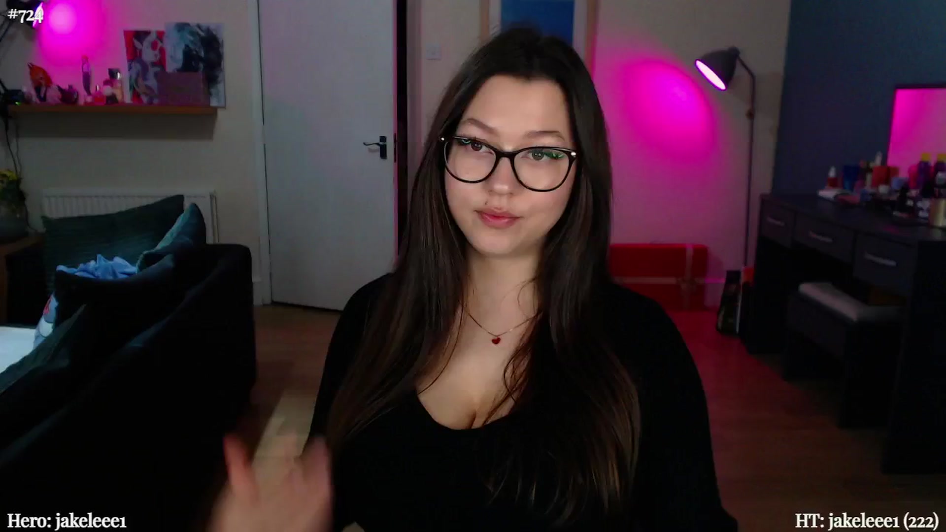 Gallery image thumbnail from AnnAngelx's myfreecams stream on, 11/15/2024, 22:16 image 19 of 20
