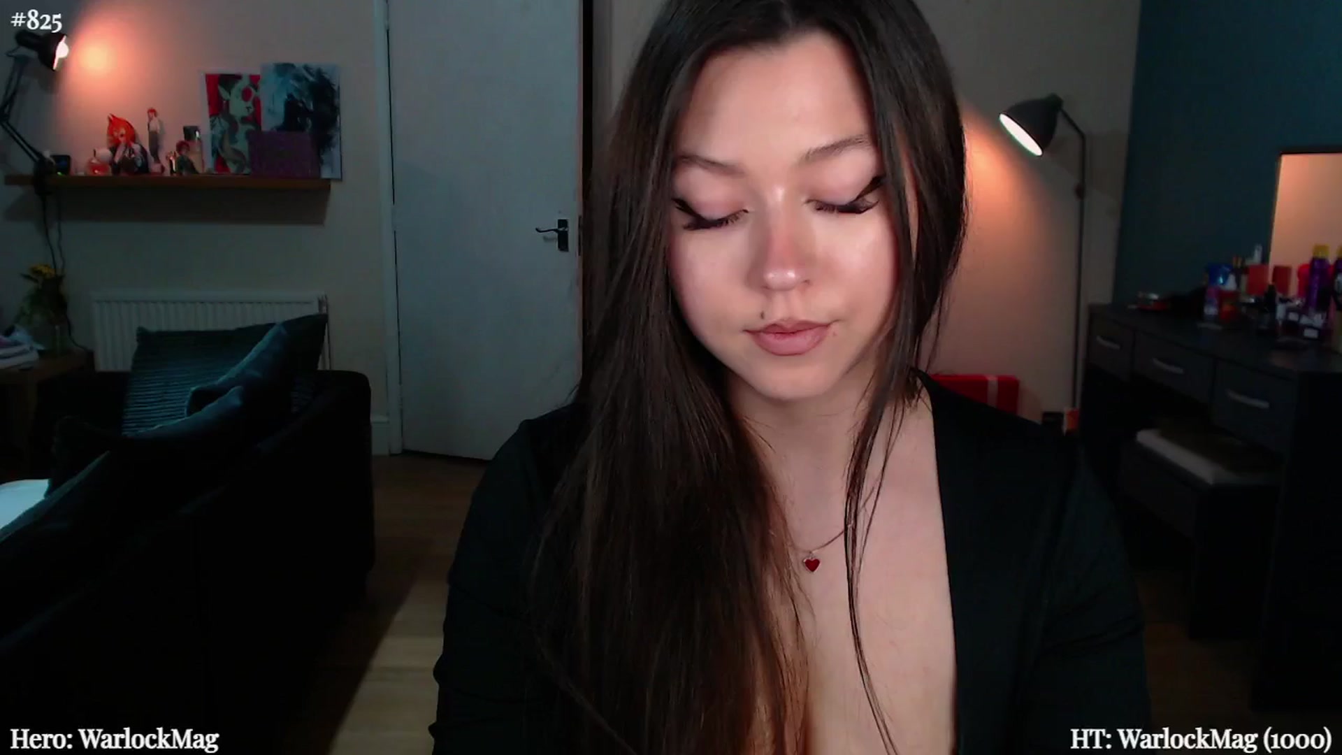 Gallery image thumbnail from AnnAngelx's myfreecams stream on, 11/19/2024, 17:43 image 16 of 20