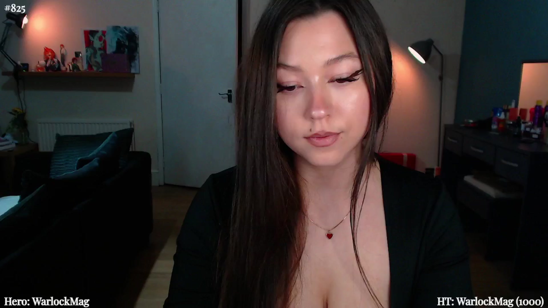 Gallery image thumbnail from AnnAngelx's myfreecams stream on, 11/19/2024, 17:43 image 15 of 20