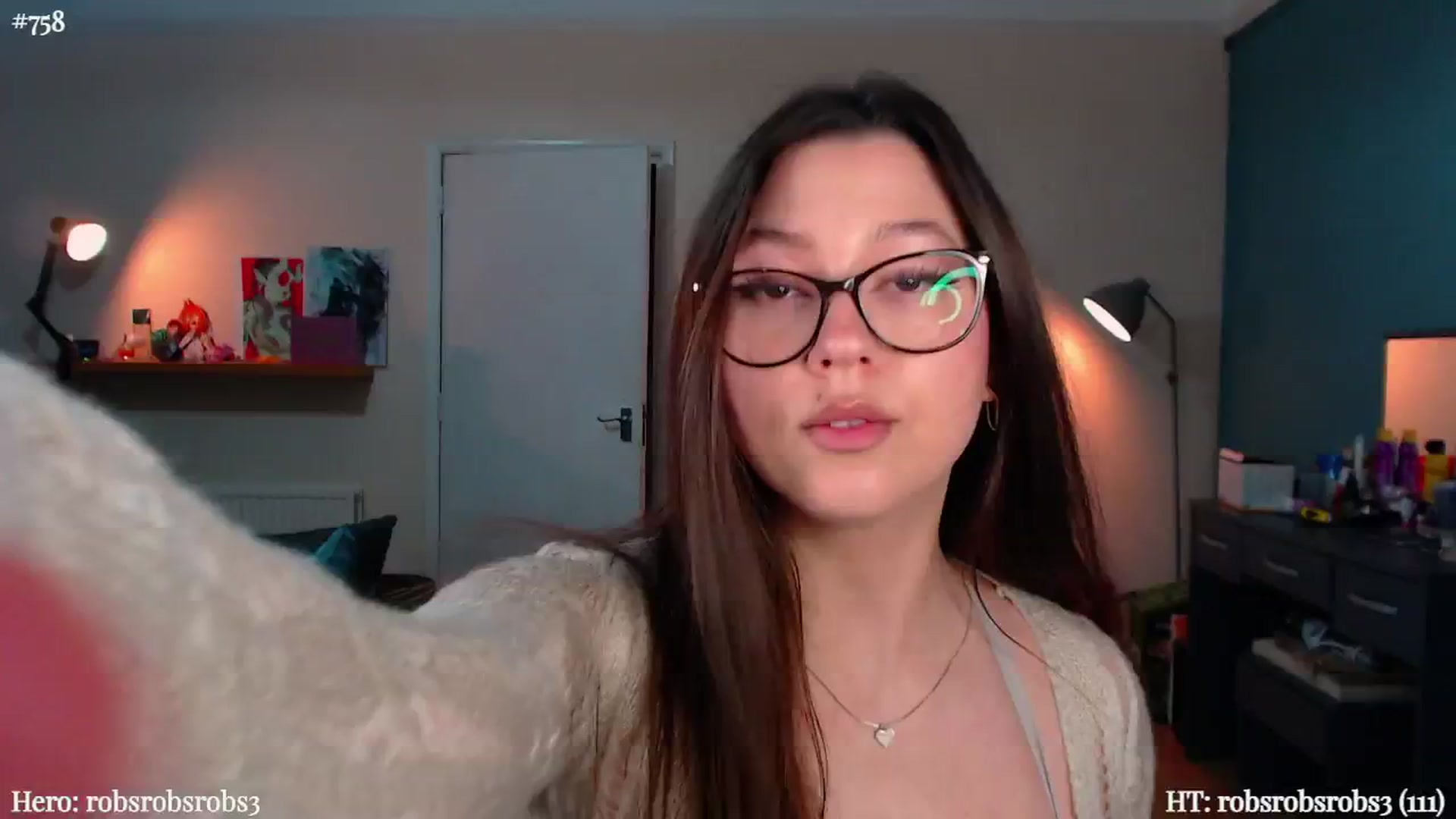 Gallery image thumbnail from AnnAngelx's myfreecams stream on, 11/27/2024, 21:09 image 4 of 20