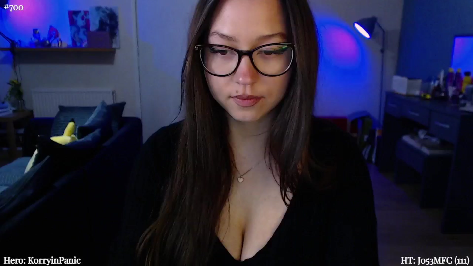 Gallery image thumbnail from AnnAngelx's myfreecams stream on, 11/28/2024, 21:31 image 18 of 20