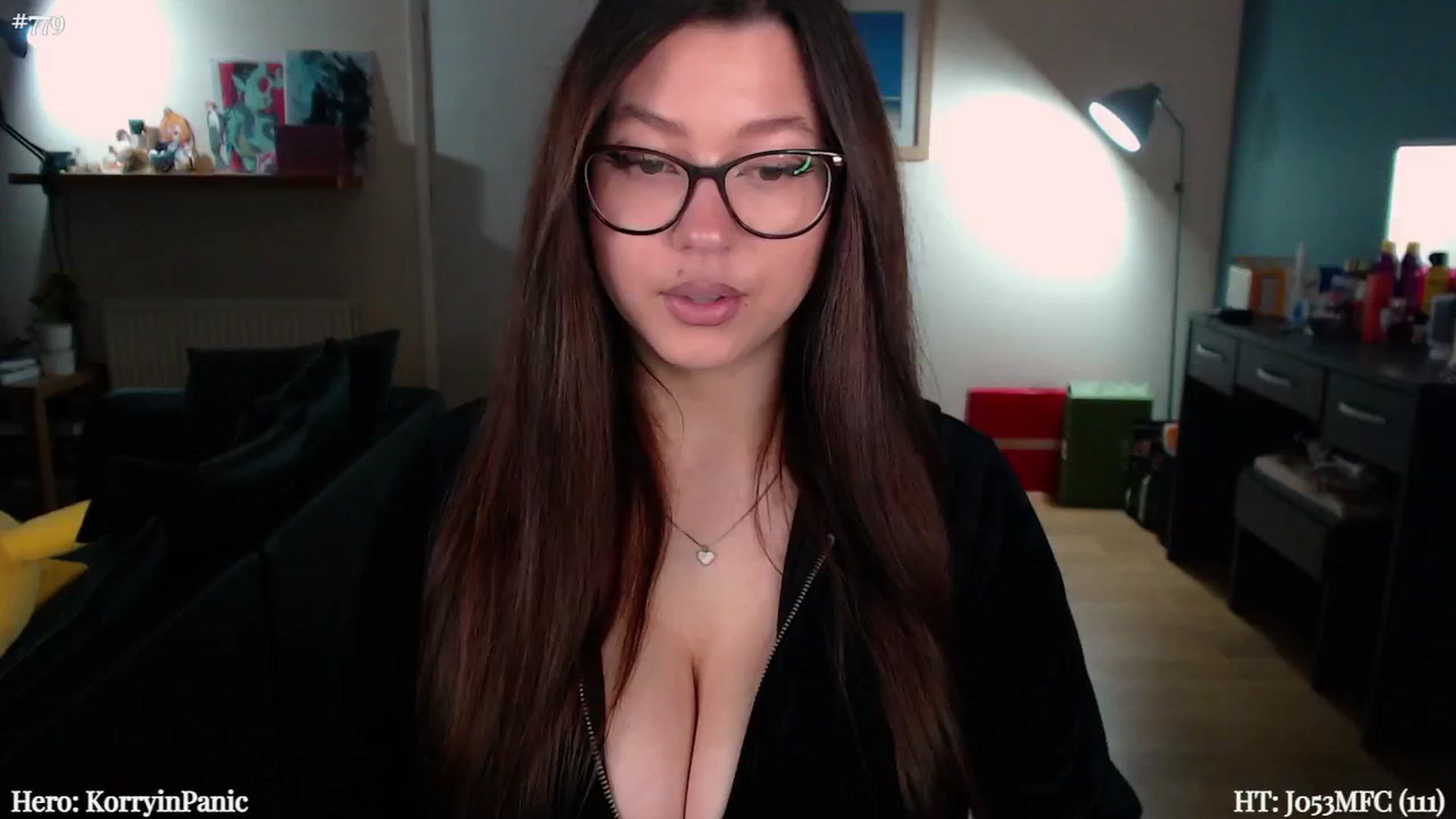 Gallery image thumbnail from AnnAngelx's myfreecams stream on, 11/30/2024, 22:09 image 3 of 20