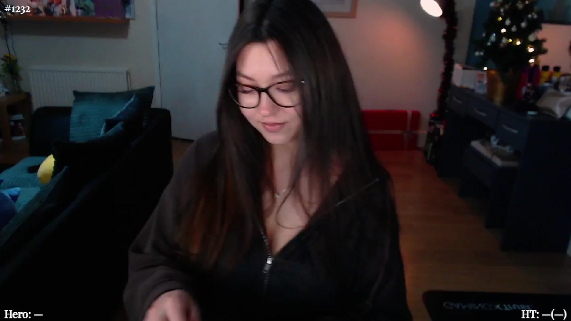 Gallery image thumbnail from AnnAngelx's myfreecams stream on, 12/05/2024, 20:17 image 3 of 20