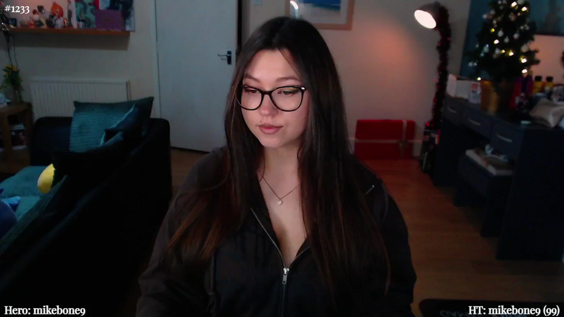 Gallery image thumbnail from AnnAngelx's myfreecams stream on, 12/05/2024, 20:17 image 19 of 20