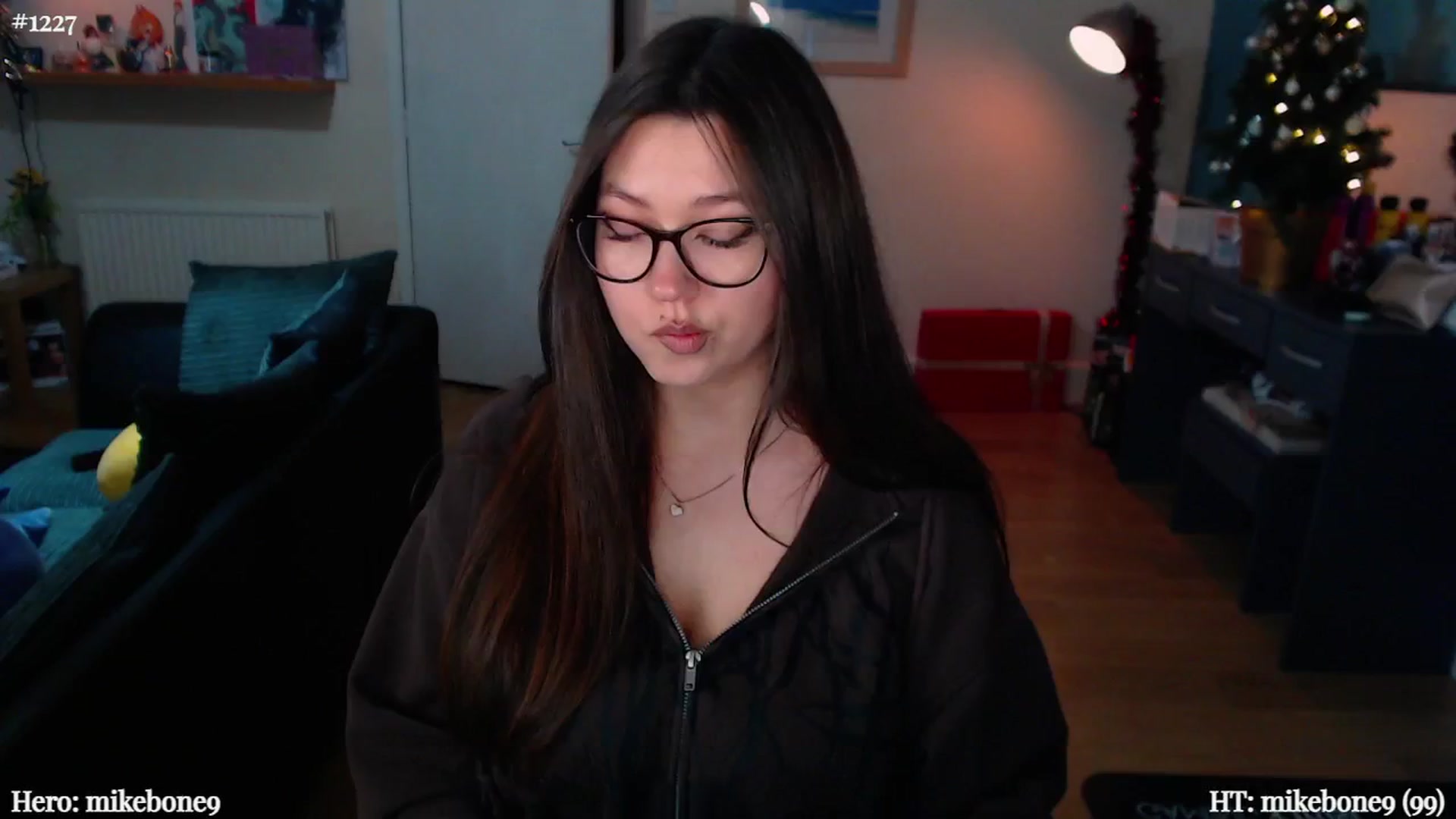 Gallery image thumbnail from AnnAngelx's myfreecams stream on, 12/05/2024, 20:17 image 11 of 20