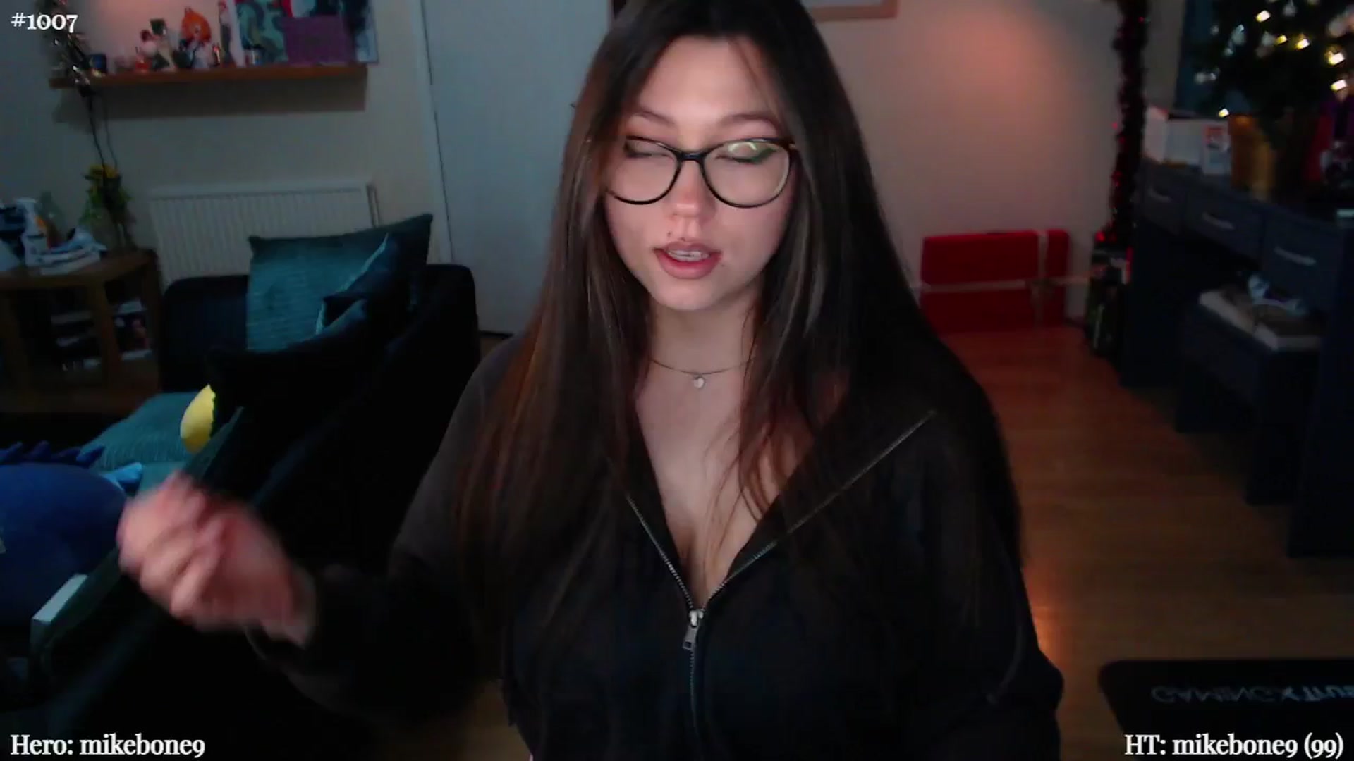 Gallery image thumbnail from AnnAngelx's myfreecams stream on, 12/05/2024, 21:48 image 19 of 20
