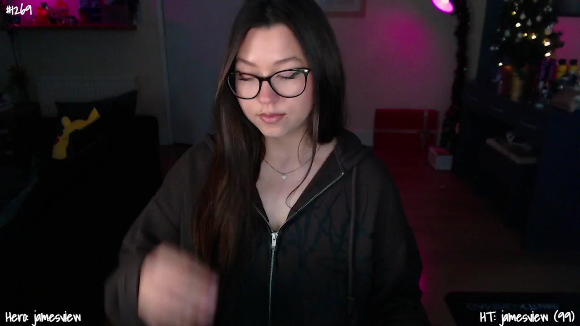 Gallery image thumbnail from AnnAngelx's myfreecams stream on, 12/10/2024, 15:13 image 17 of 20
