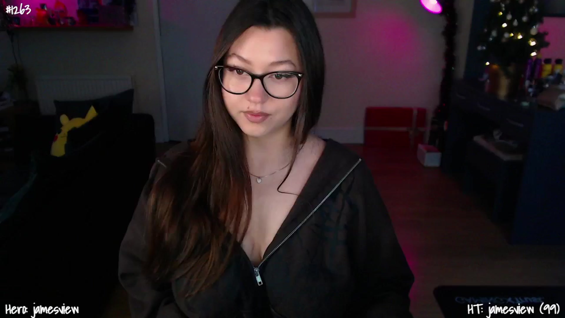 Gallery image thumbnail from AnnAngelx's myfreecams stream on, 12/10/2024, 15:13 image 6 of 20