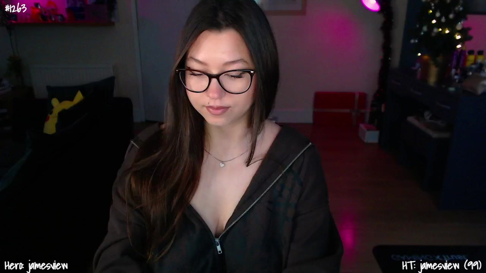 Gallery image thumbnail from AnnAngelx's myfreecams stream on, 12/10/2024, 15:13 image 7 of 20