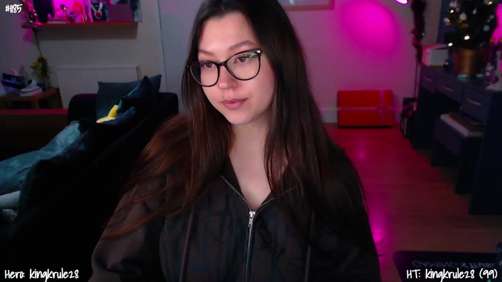Gallery image thumbnail from AnnAngelx's myfreecams stream on, 12/19/2024, 21:55 image 13 of 20