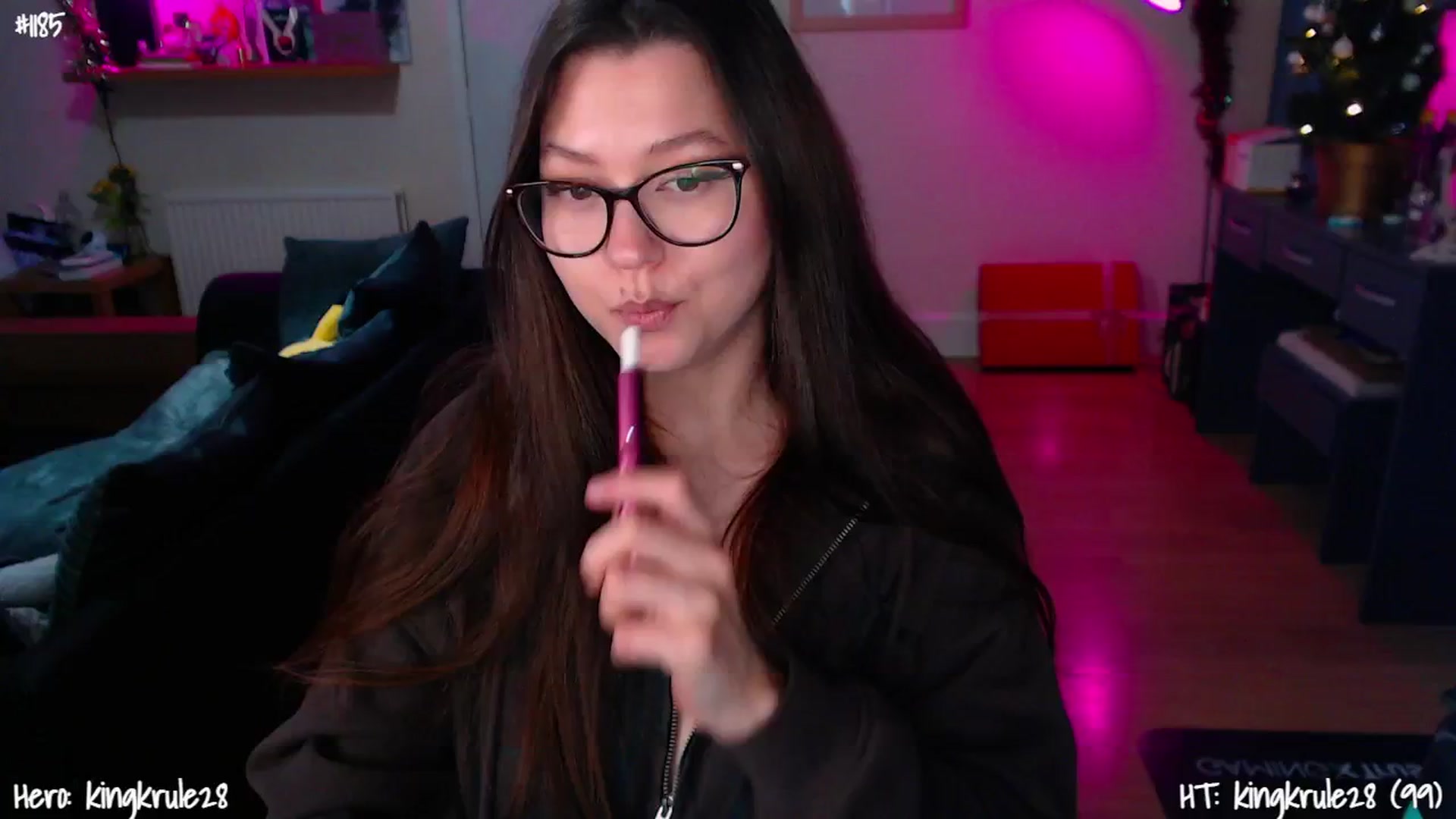 Gallery image thumbnail from AnnAngelx's myfreecams stream on, 12/19/2024, 21:55 image 10 of 20