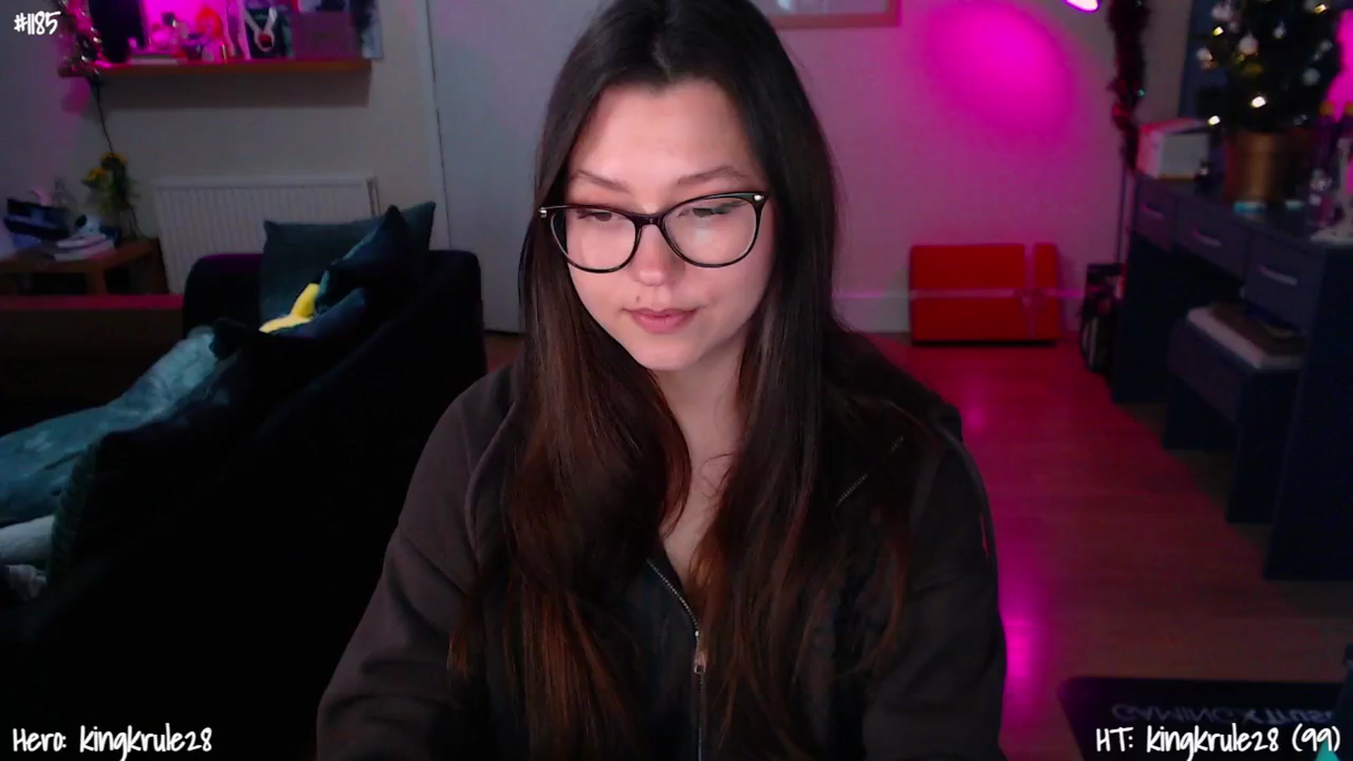 Gallery image thumbnail from AnnAngelx's myfreecams stream on, 12/19/2024, 21:55 image 5 of 20