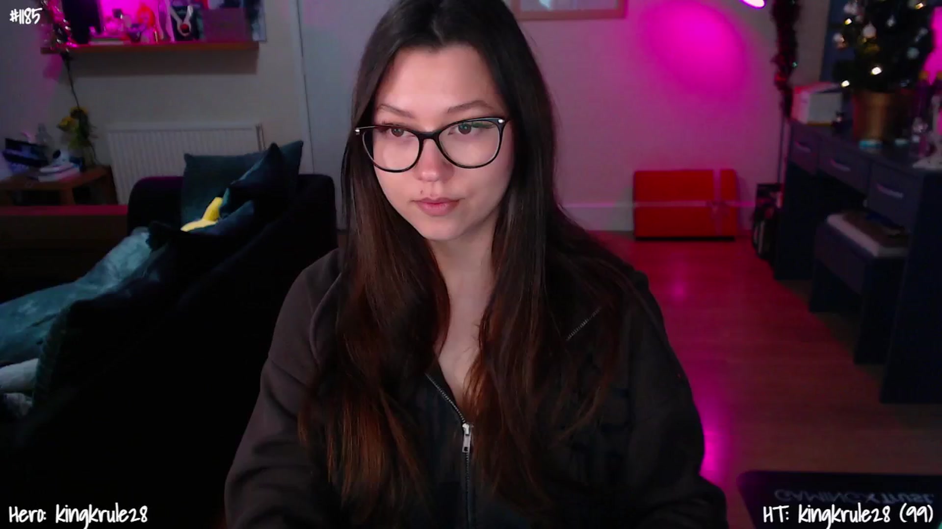 Gallery image thumbnail from AnnAngelx's myfreecams stream on, 12/19/2024, 21:55 image 4 of 20